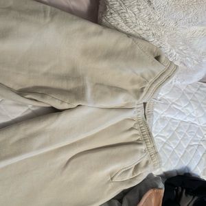 Tan aritzia sweatpants